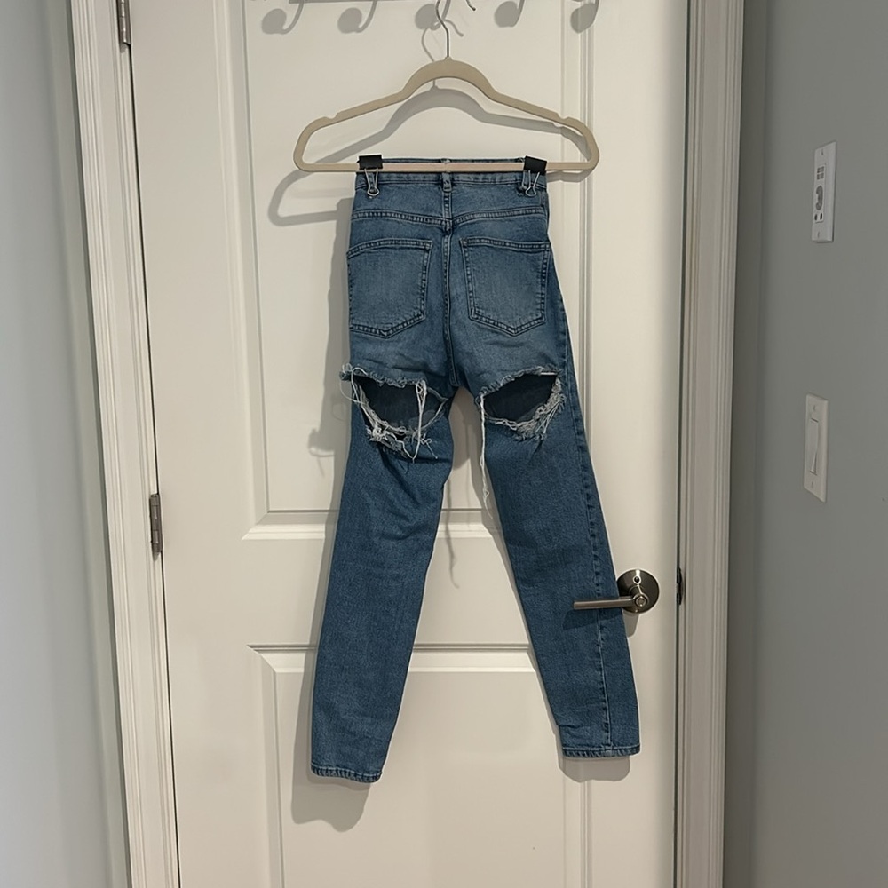 Thigh Rip Jeans - Picture 2 of 4